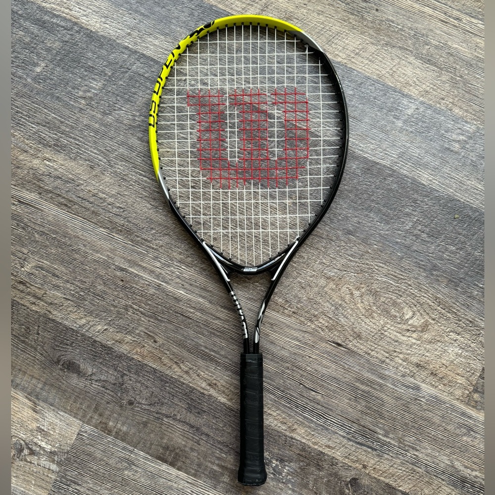 Wilson Jr Tennis Racket - US Open 25 - great condition !